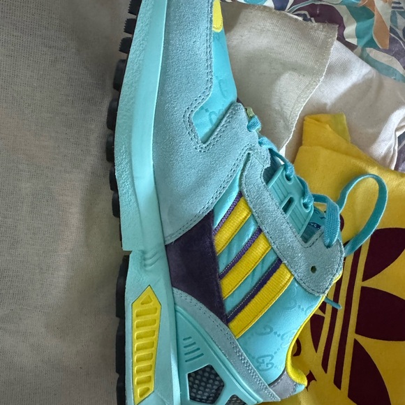 Gucci x Adidas 2023
Gucci x ZX 8000 'Aqua GG Monogram' - Picture 7 of 9